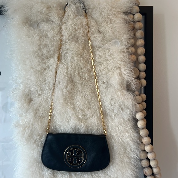 Tory Burch Handbags - Tory Burch Purse with Removable Arm Strap